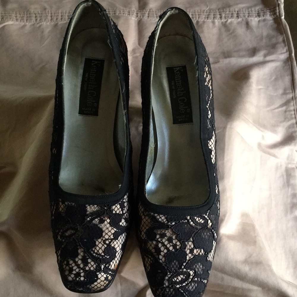 Vintage Kenneth Cole- lace pumps.